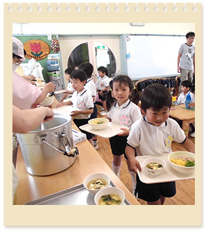 交流会 給食